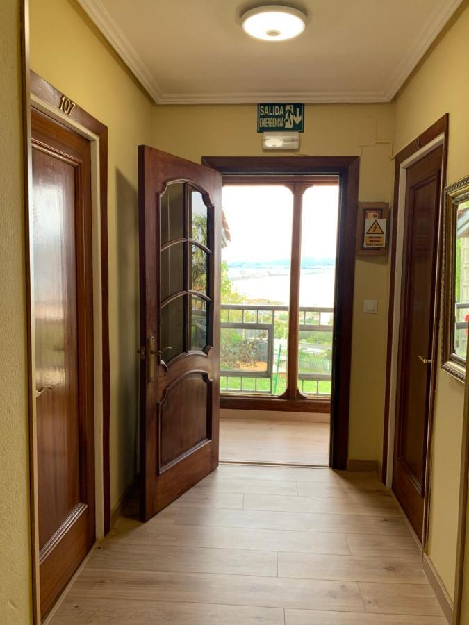 Hostal El Carro Laredo Ngoại thất bức ảnh