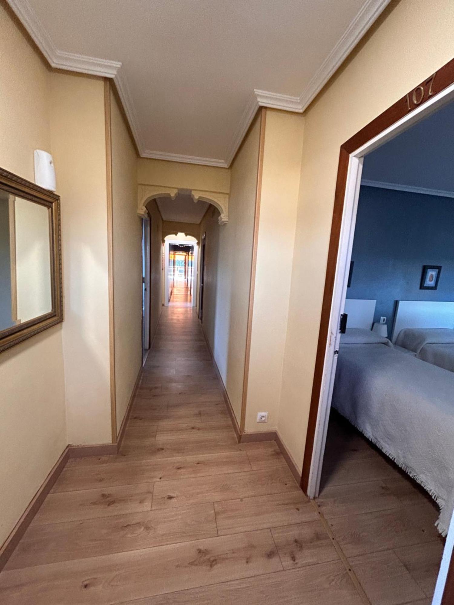 Hostal El Carro Laredo Ngoại thất bức ảnh