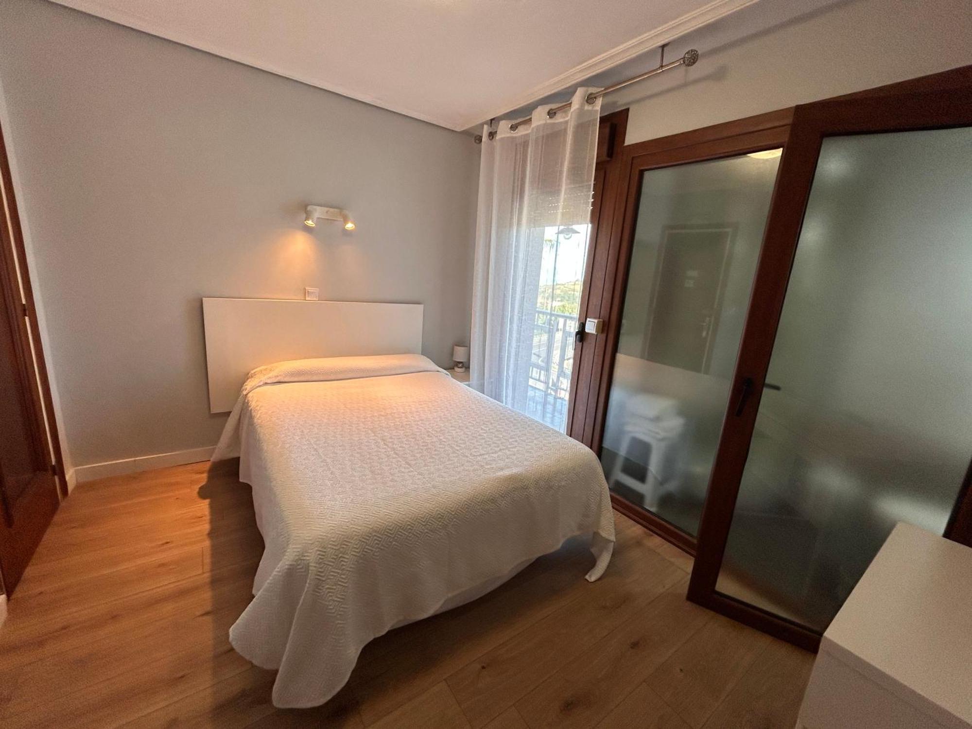 Hostal El Carro Laredo Ngoại thất bức ảnh